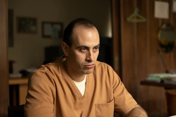 Lucas Oradovschi interpreta Alexandre Nardoni na série Tremembé, do Prime Video por divulgação