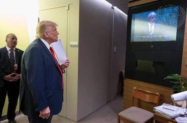 Memes sobre discursos de Trump e Lula na ONU