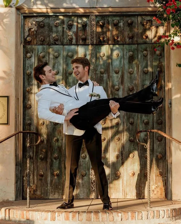 Mike Heslin com o marido, Scotty Dynamo por Reprodução/Instagram