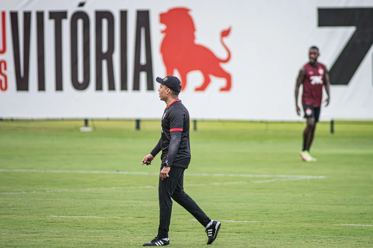 Primeiro treino do Vitória com Jair Ventura no comando  por Victor Ferreira/EC Vitória