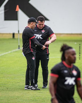 Primeiro treino do Vitória com Jair Ventura no comando  por Victor Ferreira/EC Vitória