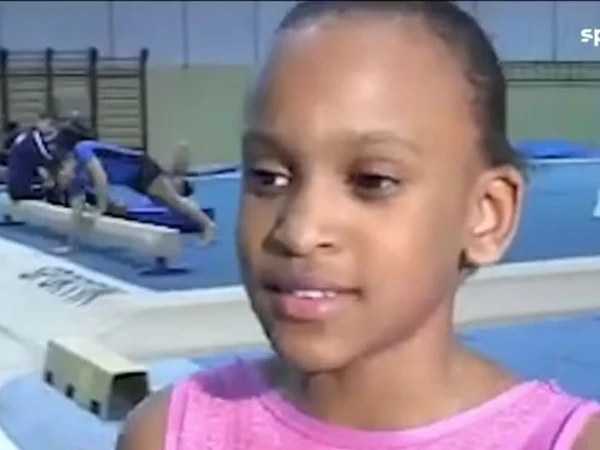 Rebeca Andrade começou na ginástica bem pequenininha por Reprodução