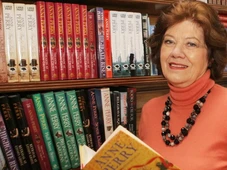 Imagem - Escritora matou mãe de melhor amiga e escondeu crime por 40 anos; conheça a história