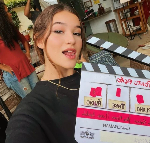 A atriz Duda Wendling por Reprodução/Redes Sociais 