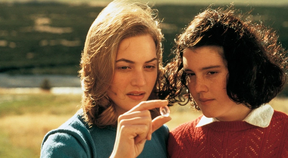 A produção foi estrelada por Kate Winslet e Melanie Lynskey por Reprodução