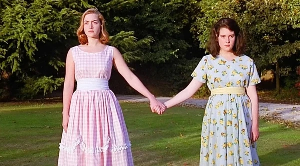 O filme "Almas Gêmeas" é baseado na história de violência que aconteceu na década de 1950 por Reprodução