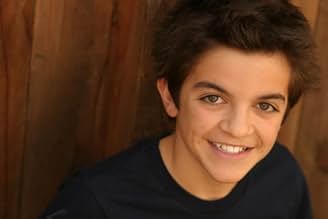 Nos anos 2000, Tyler Chase conquistou popularidade ao interpretar Martin Qwerly em Manual de Sobrevivência Escolar do Ned, série da Nickelodeon por Reprodção 