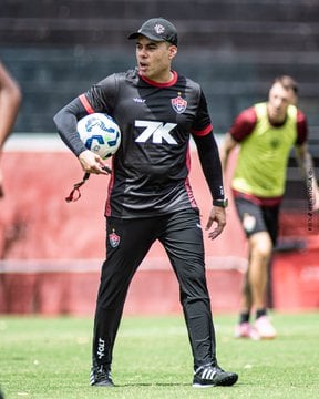 Segundo treino do Vitória com Jair Ventura no comando por Victor Ferreira/EC Vitória