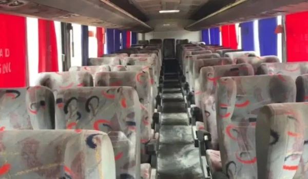 Suruba foi filmada em ônibus
