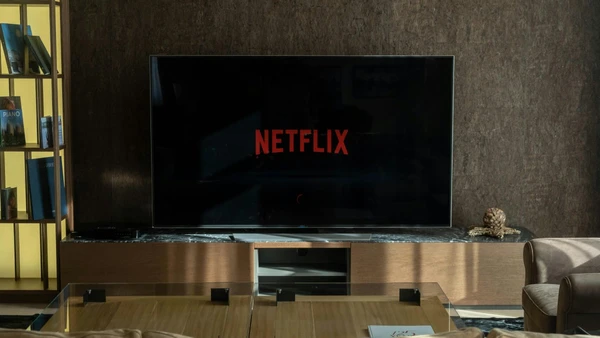 Use códigos secretos da Netflix para encontrar filmes e séries que estavam fora do seu radar, de comédias pastelão a clássicos do suspense