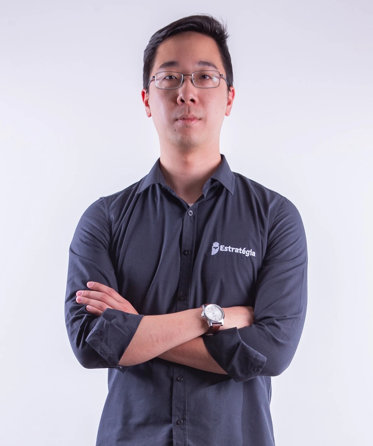  Victor Tanaka, especialista em concursos do Estratégia Concursos,  diz que  o YouTube pode ser um ótimo auxiliar 