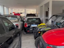 Imagem - Família de agiotas é presa com mais de R$ 3 milhões e 30 carros na Bahia