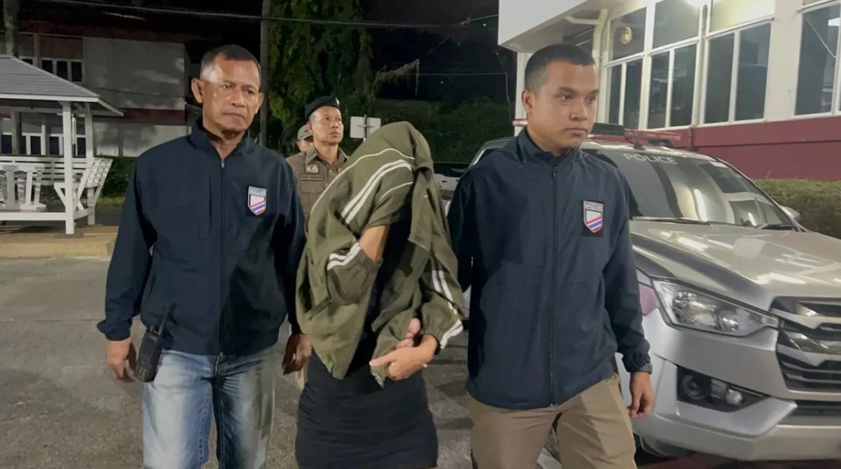 Casal fez sexo na caçamba de picape em movimento por Reprodução