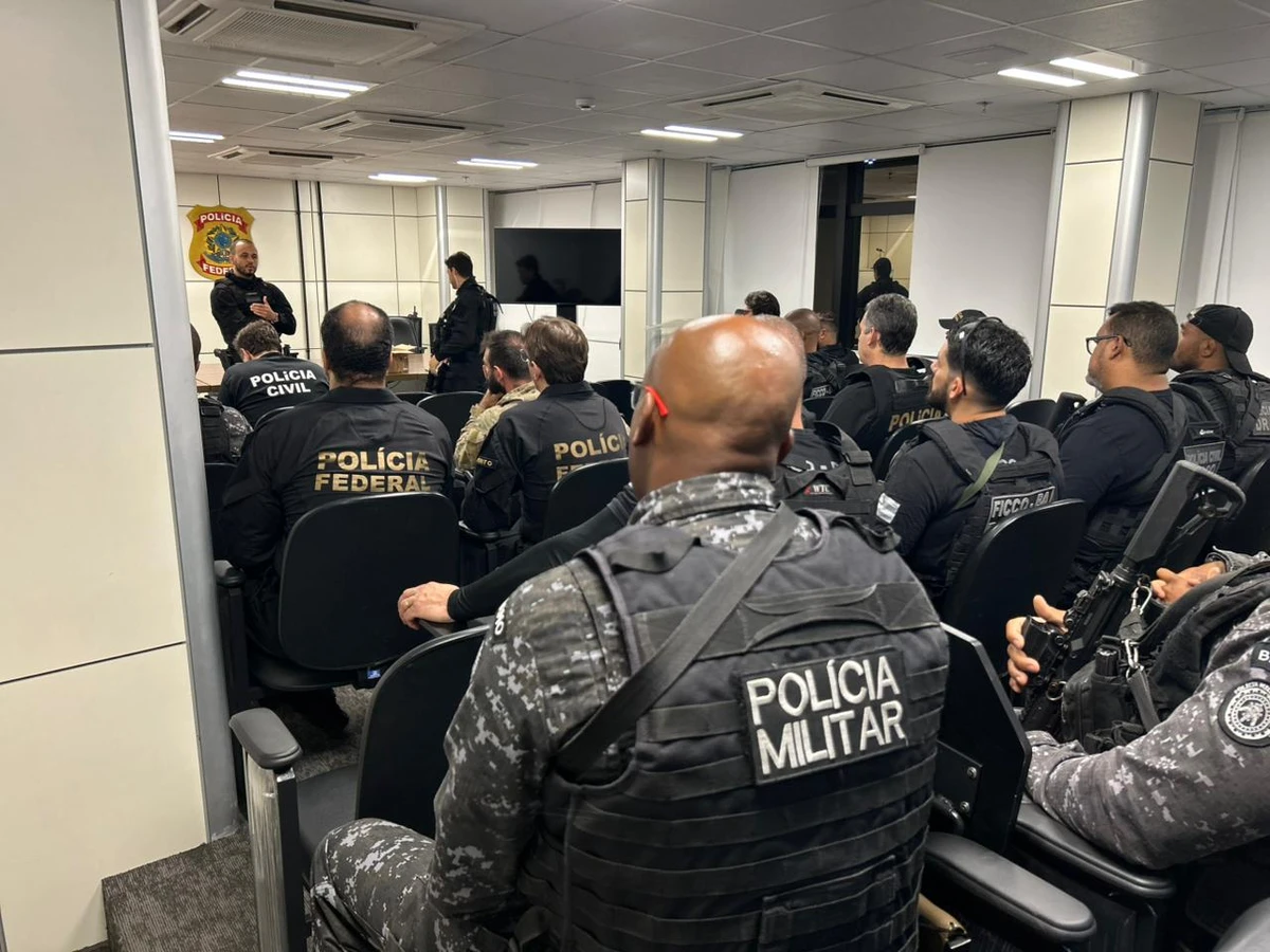 Forças policiais estaduais e federal participam por Alberto Maraux/SSP