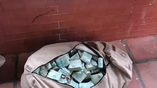 Grupo de agiotas é desarticulado em Jequié; polícia apreende R$ 3 milhões em espécie e arsenal de armas por Divulgação Ascom PCBA