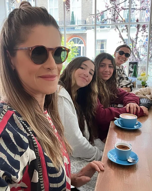 Ingrid Guimarães e Mônica Martelli em Londres com as filhas por Reprodução/Redes Sociais