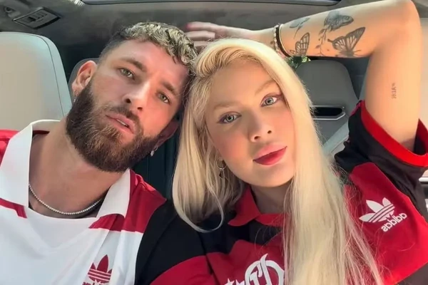 Léo Pereira e Karoline