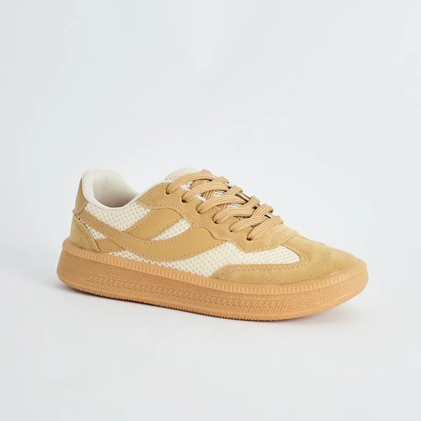 Tênis 'doce de leite' por Reprodução