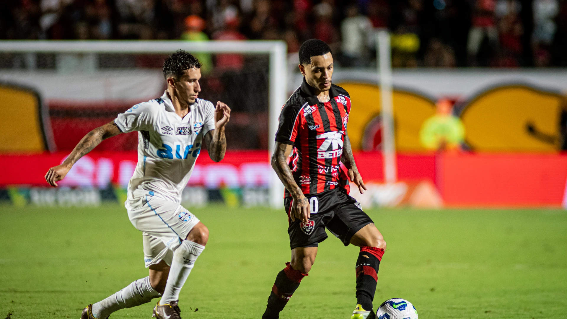 Imagem - Grêmio x Vitória: onde assistir ao vivo, escalações e arbitragem