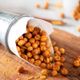 Imagem - 7 receitas de petiscos saudáveis para o sábado