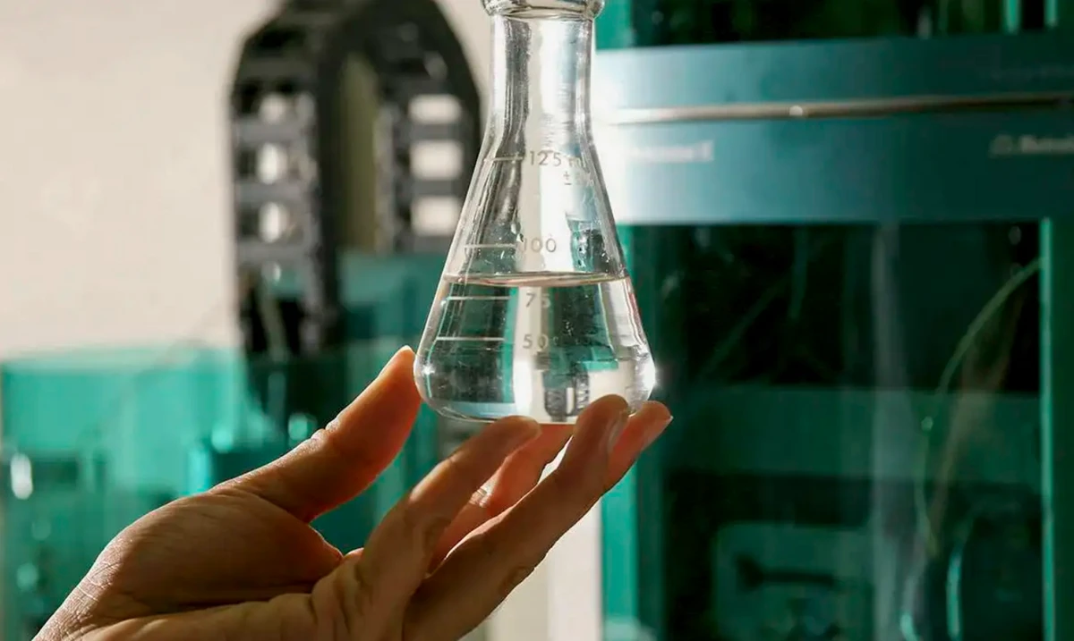 Autoridades em saúde alertam para o risco de ingestão de metanol
