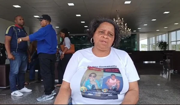 Enterrado jovem autista morto em operação da Rondesp em Rio Sena por Bruno Wendel/CORREIO