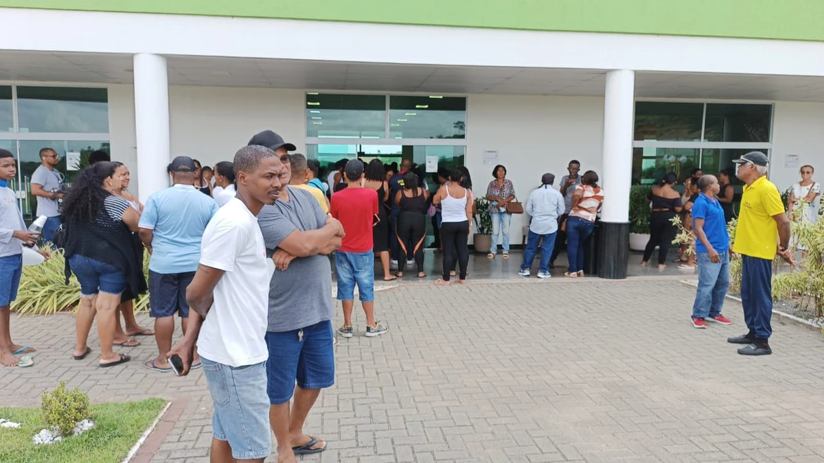 Enterrado jovem autista morto em operação da Rondesp em Rio Sena por Bruno Wendel/CORREIO