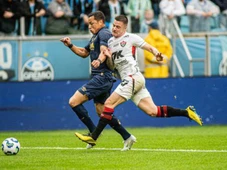 Imagem - Jair Ventura lamenta derrota em estreia, mas vê melhora do Vitória contra o Grêmio