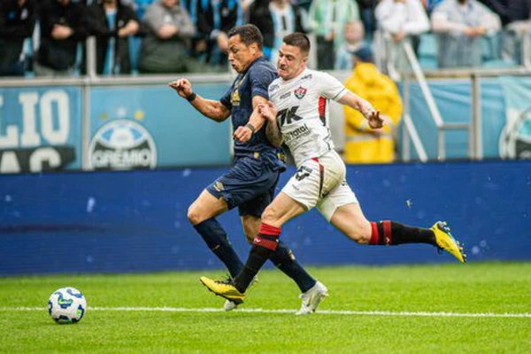 Vitória perdeu de 3 a 1 para o Grêmio