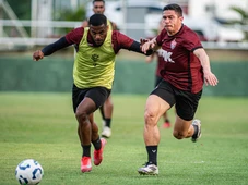 Imagem - Volante retorna e centroavante marca duas vezes em jogo treino na reapresentação do Vitória
