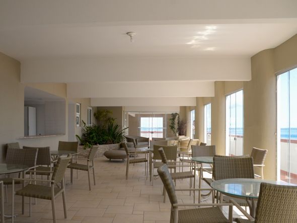 Edifício Oceania por Paula Fróes/CORREIO