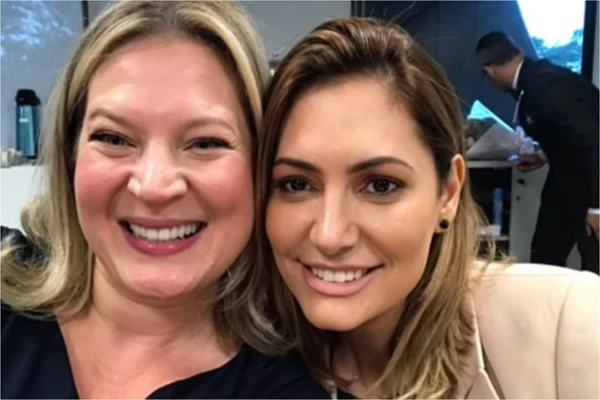Joice Hasselmann e Michelle Bolsonaro, na época em que eram aliadas
