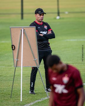 Reapresentação do Vitória após derrota contra o Grêmio por Victor Ferreira/EC Vitória