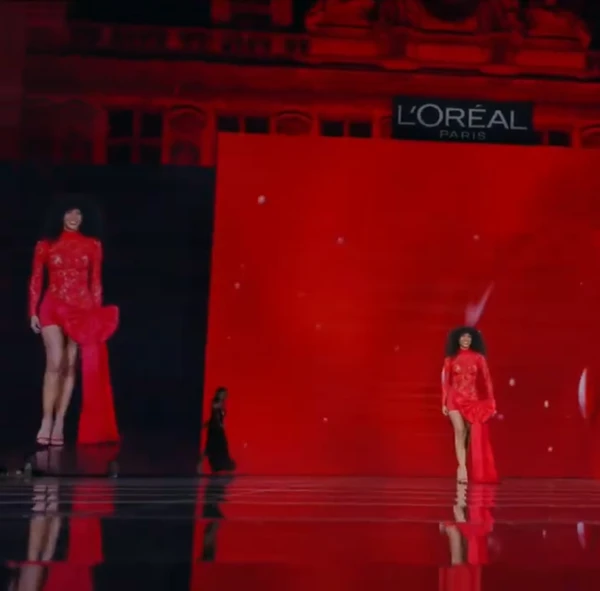 Taís Araujo na abertura da Semana de Moda de Paris por Reprodução / Youtube