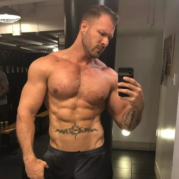 Austin Wolf por Reprodução