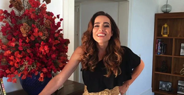 Cássia Linhares por Reprodução