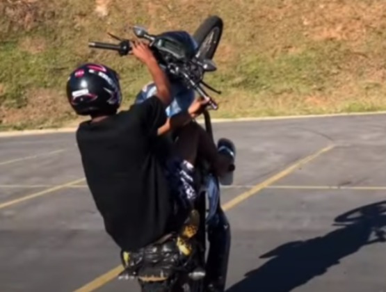 Grau de moto por Reprodução/Marciel do Grau