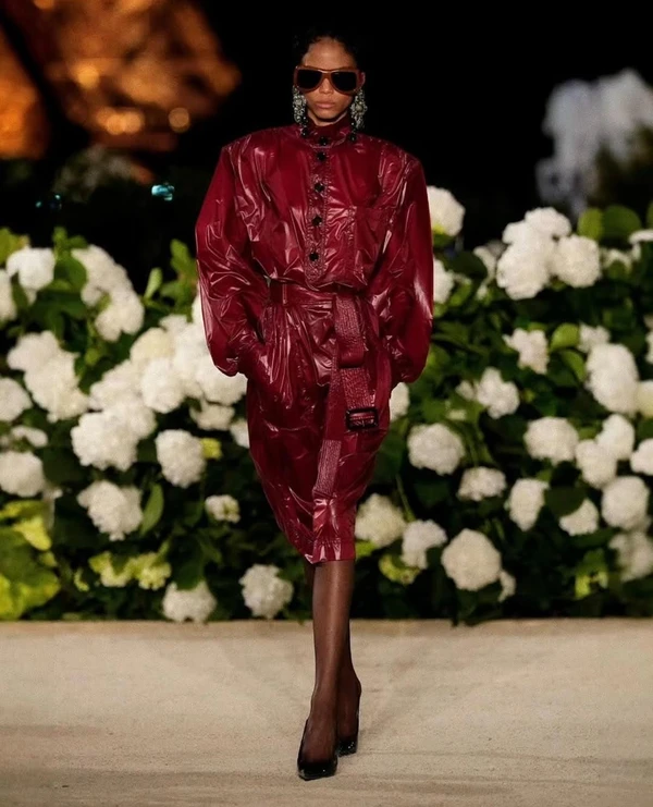 Josefa Santos para a Saint Laurent | por Divulgação