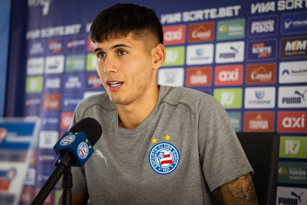 Mingo em entrevista coletiva