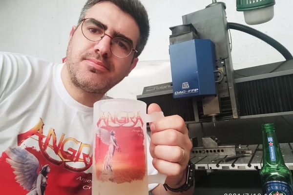Ele apresentava confusão mental e dificuldade para respirar e falar por auto-upload