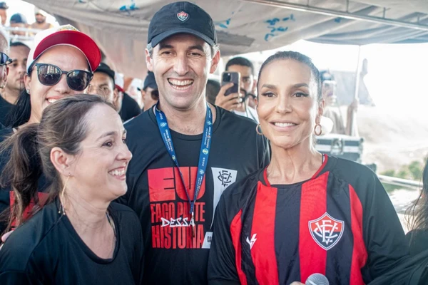 Léo Condé por Victor Ferreira/EC Vitória