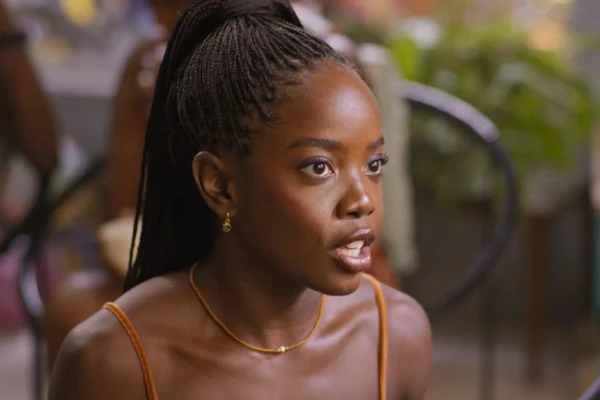 Leona (Clara Moneke) vai surtar em 