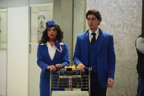 “Máscaras de Oxigênio Não Cairão Automaticamente” série da HBO Max
