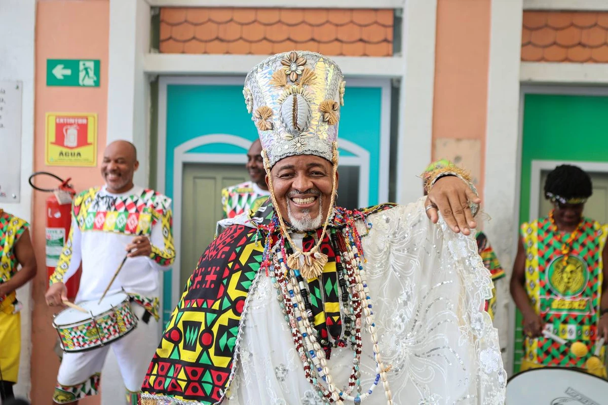 O Edital Ouro Negro 2026 selecionará 138 projetos, contemplando blocos afro, afoxés, grupos de samba, reggae e blocos de índio