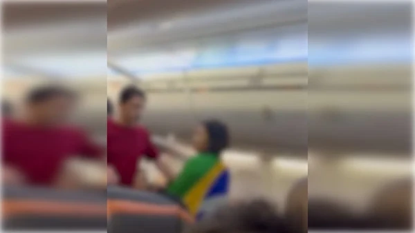 Passageira estava enrolada na bandeira do Brasil
