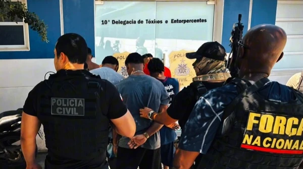 Seis traficantes foram presos em laboratório de drogas