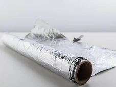 Imagem - Por que um lado do papel alumínio é fosco e o outro brilhante; veja qual você deve usar
