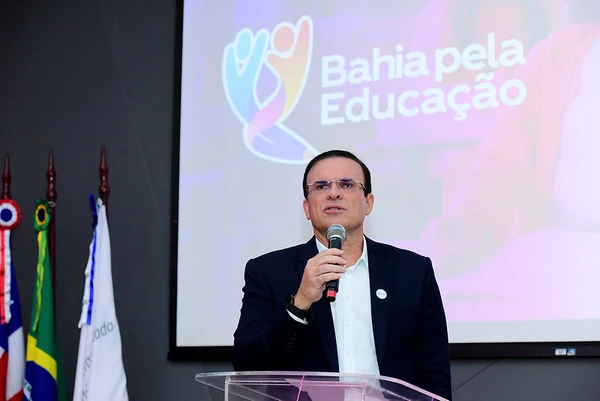 Décio Sampaio Barros,  presidente da Federação das Empresas de Transporte (Fetrabase), marcou presença no encontro por VALTER PONTES