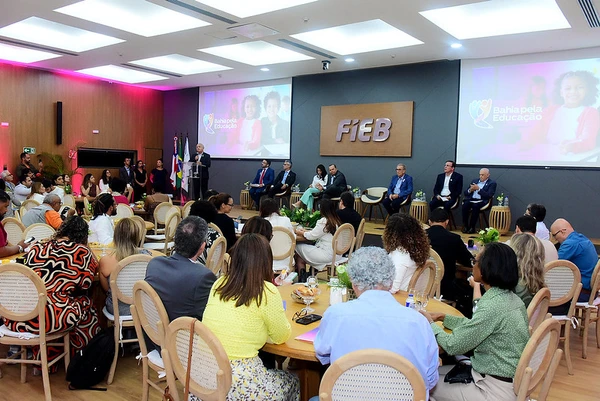 Movimento tem o objetivo de  alfabetizar 80% das crianças baianas até 2030 por VALTER PONTES