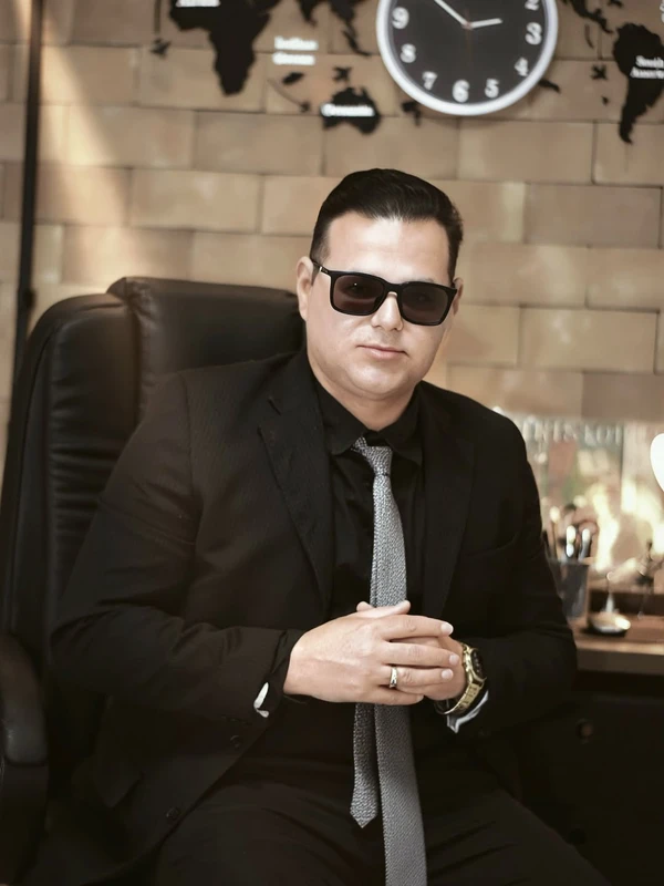 Fotos de Chrystophe Divino por Reprodução/ Redes sociais